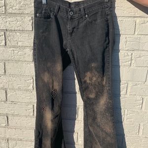 Women’s Petite Distressed Jeans 5